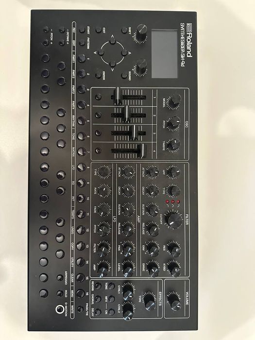 Roland sh04d Groove box