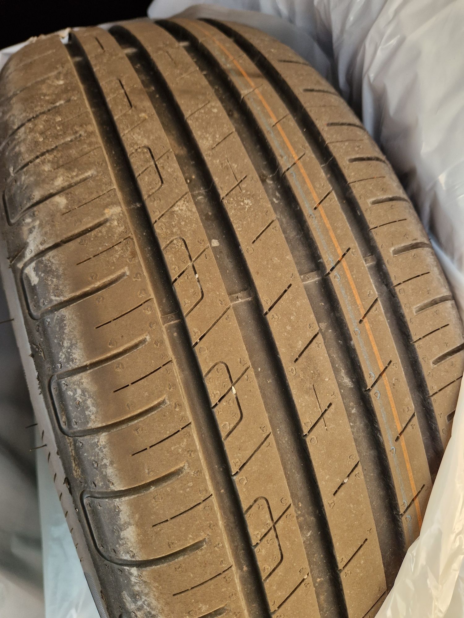 Opony GOODYEAR EfficientGrip 215/55 R17