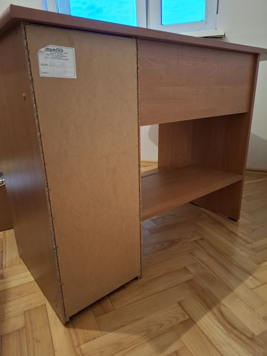 Biurko narożne z nadstawką