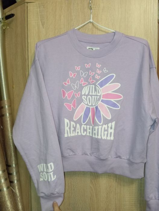 Світшот бузкового кольору