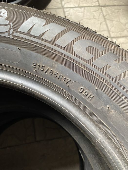 Шини 215 65R17 99H Mechelin Alpin 5