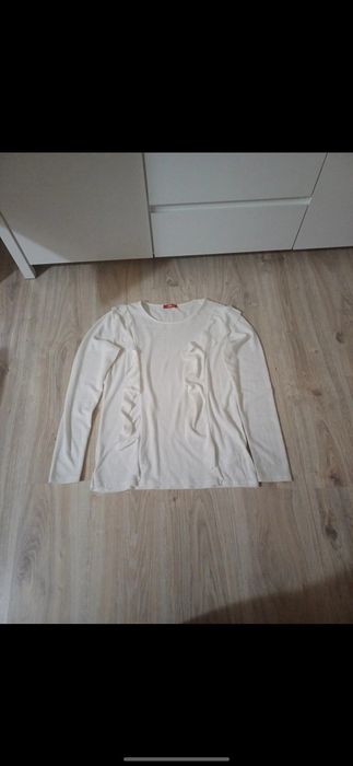 Cienka bluzka z falbankami