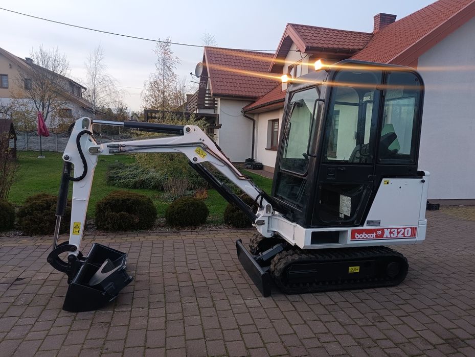 Bobcat x320 brutto 98 rok minikoparka mini koparka