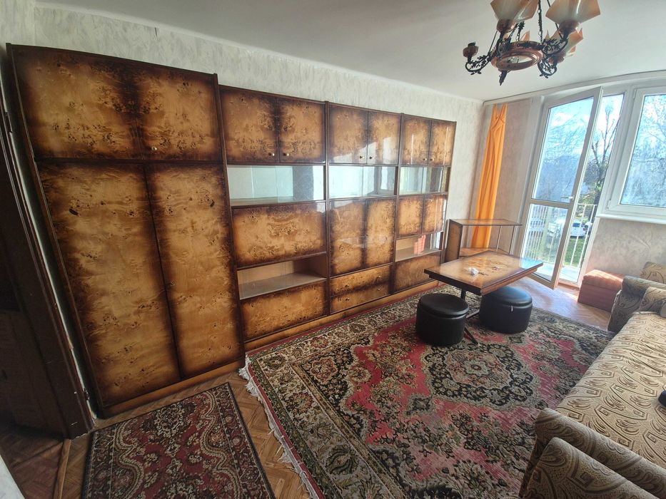 Meblościanka PRL Czeczot wysoki połysk + stół