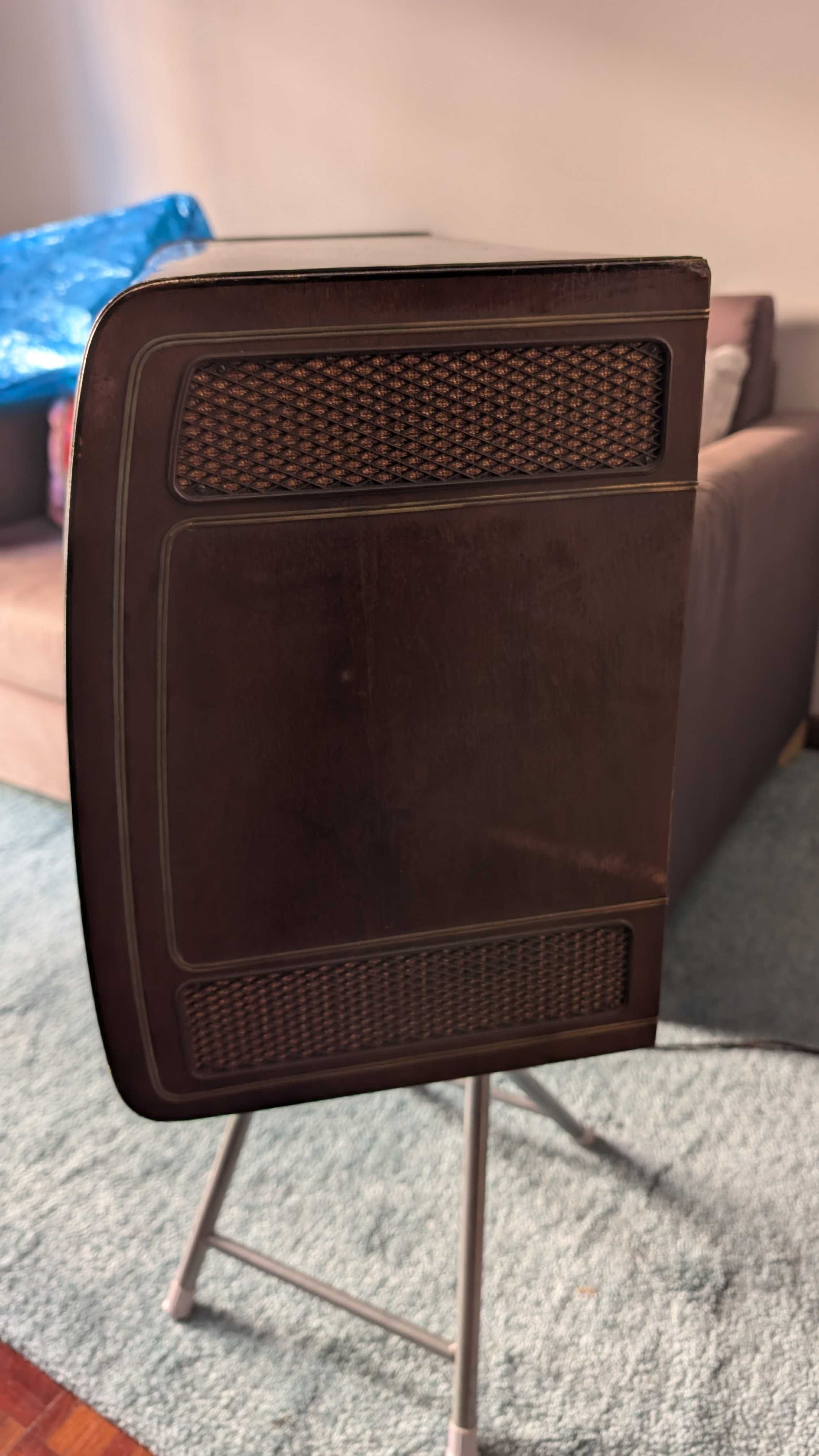Radio antigo Loewe Opta 782W