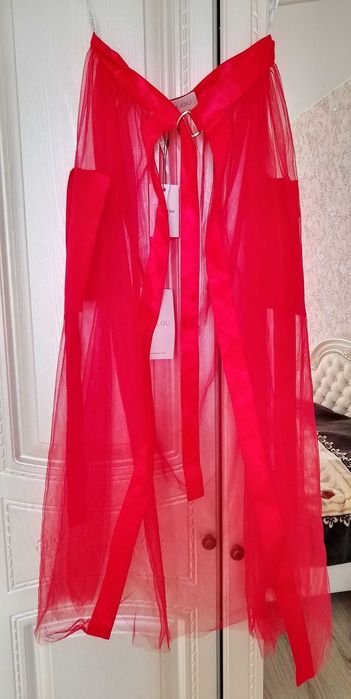 Фатинова спідниця червона на поясі, 380 грн Акція