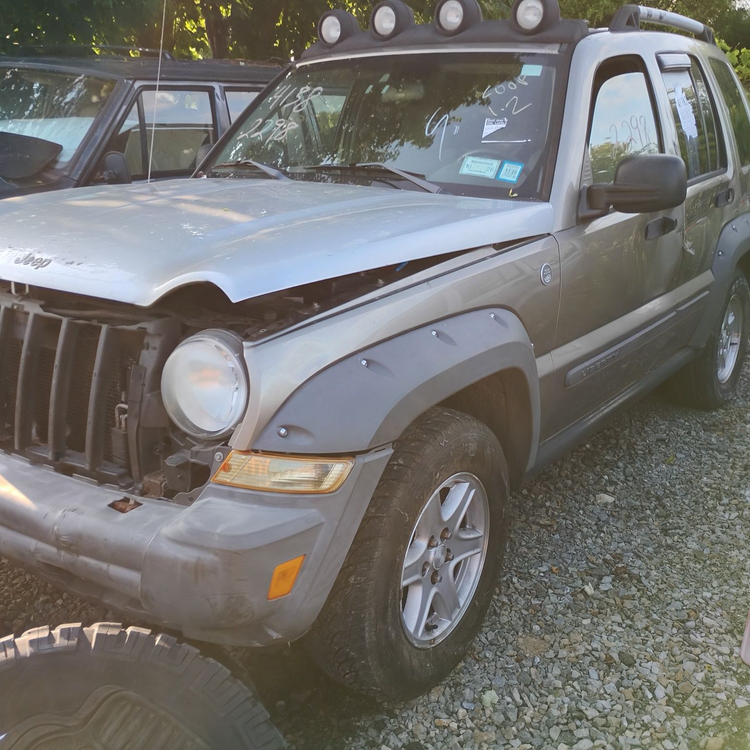 JEEP Części XJ,ZJ,KJ,WJ,MJ,YJ jest prawie wszystko