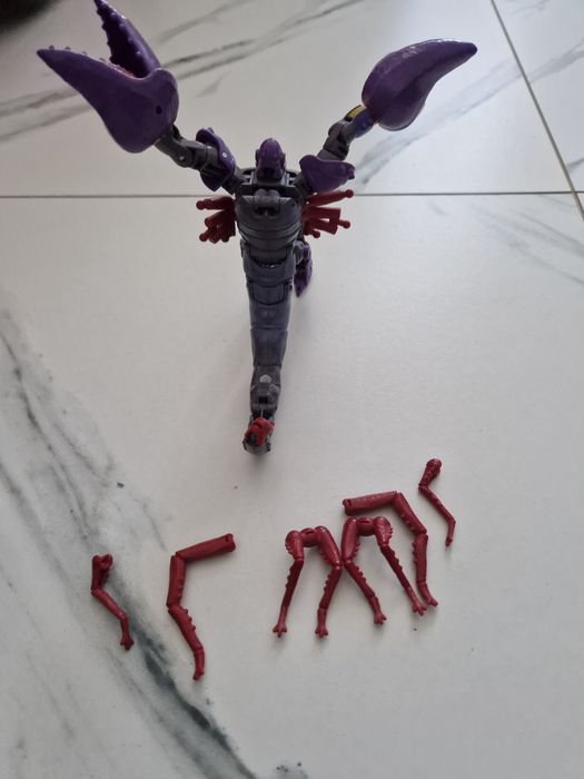 Figurka transformens skorpion