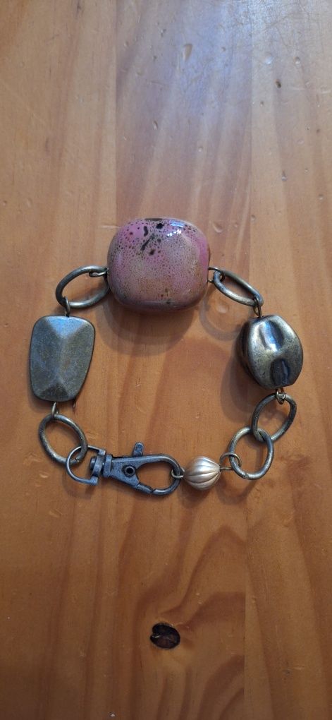 Pulseiras vários formatos e cores