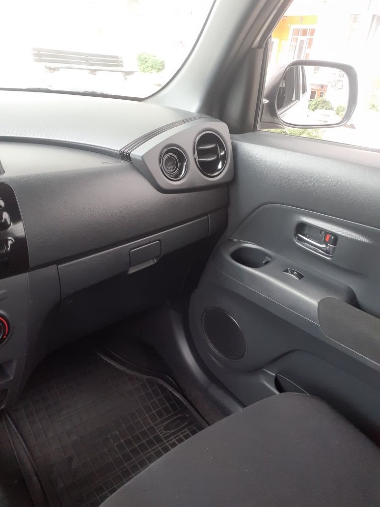 Daihatsu Materia SE. Автомат. 2011г