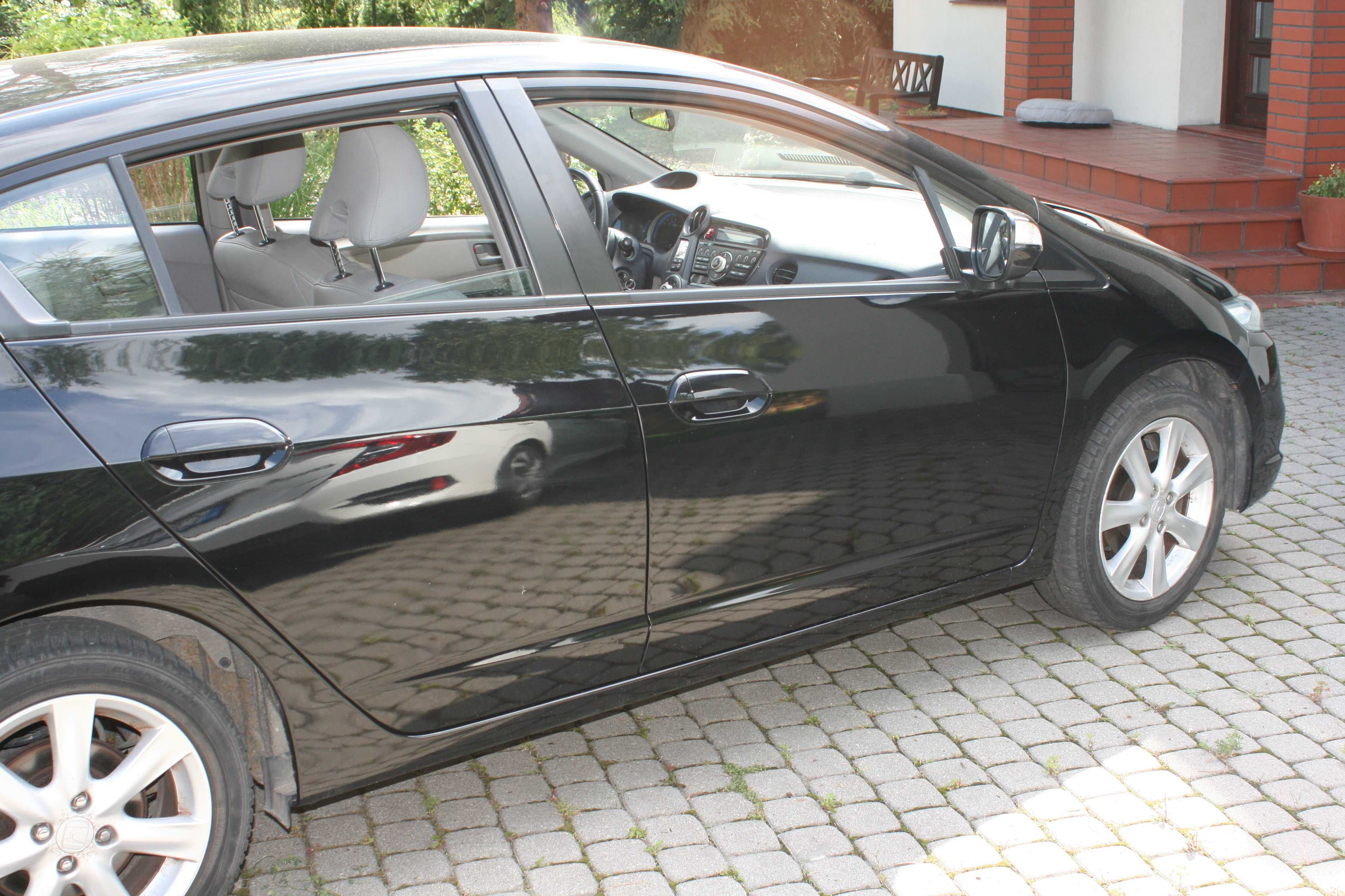 Honda Insight Hybryda