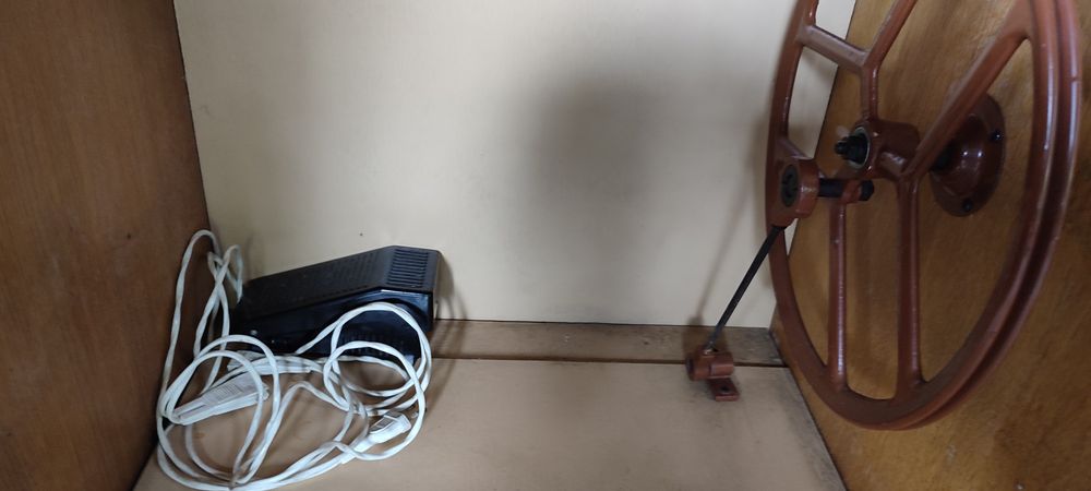 Maszyna do szycia Łucznik 466