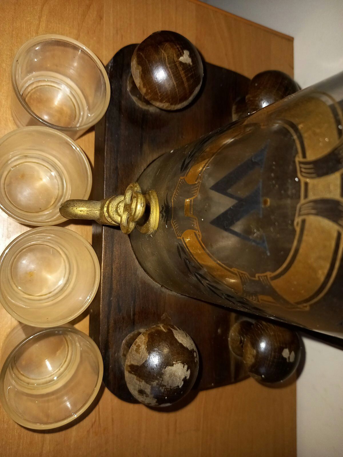 Продам набір настінний алкогольний для чоловіків
