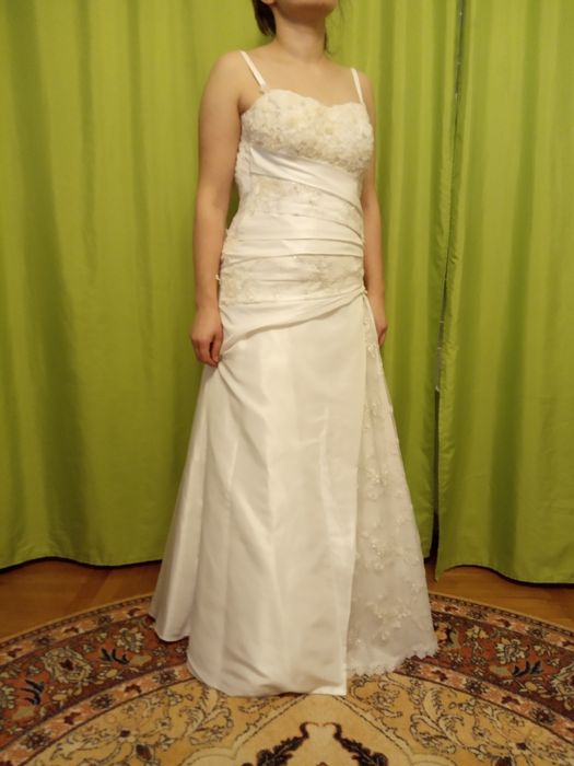 Suknia ślubna biała S