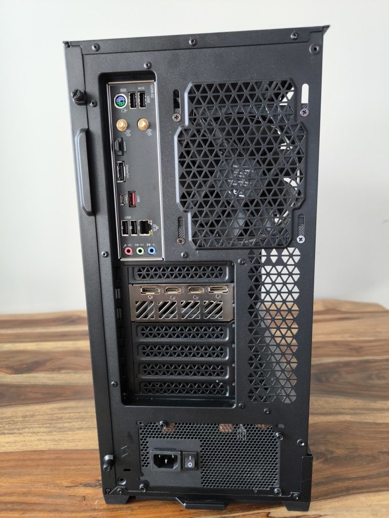 Komputer PC gamingowy G4M3R HERO i7-14700F/32GB/1TB/RTX4060/Win11x