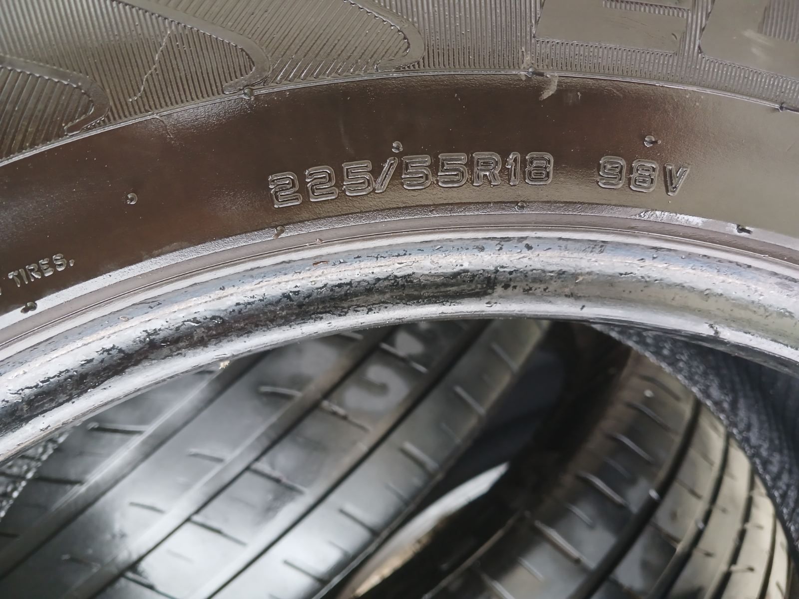 225/55 R18 шини літні