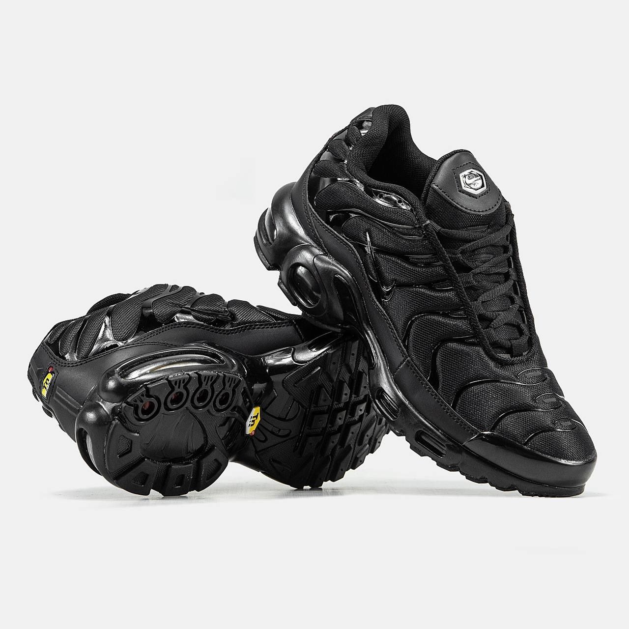 Топові кросівки Nike Air Max Plus TN Black 36-45р