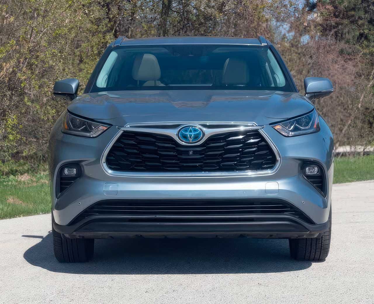 2021 Toyota Highlander Hybrid Platinum