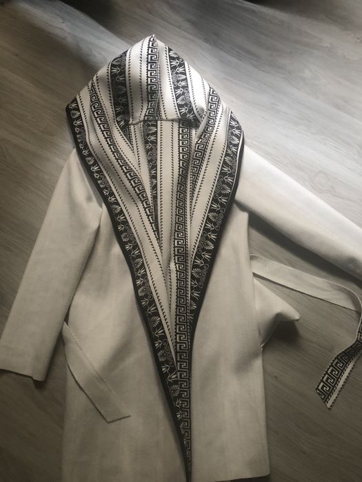 Biała narzuta rozmiar m/L