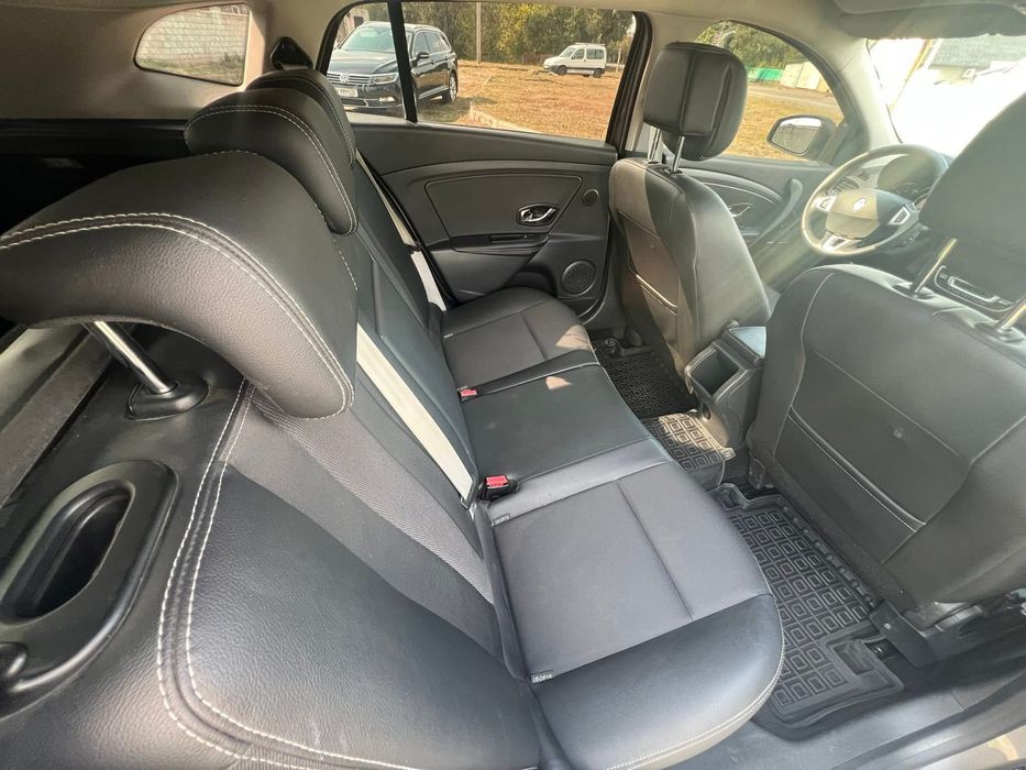 Меган 3 у відмінному стані