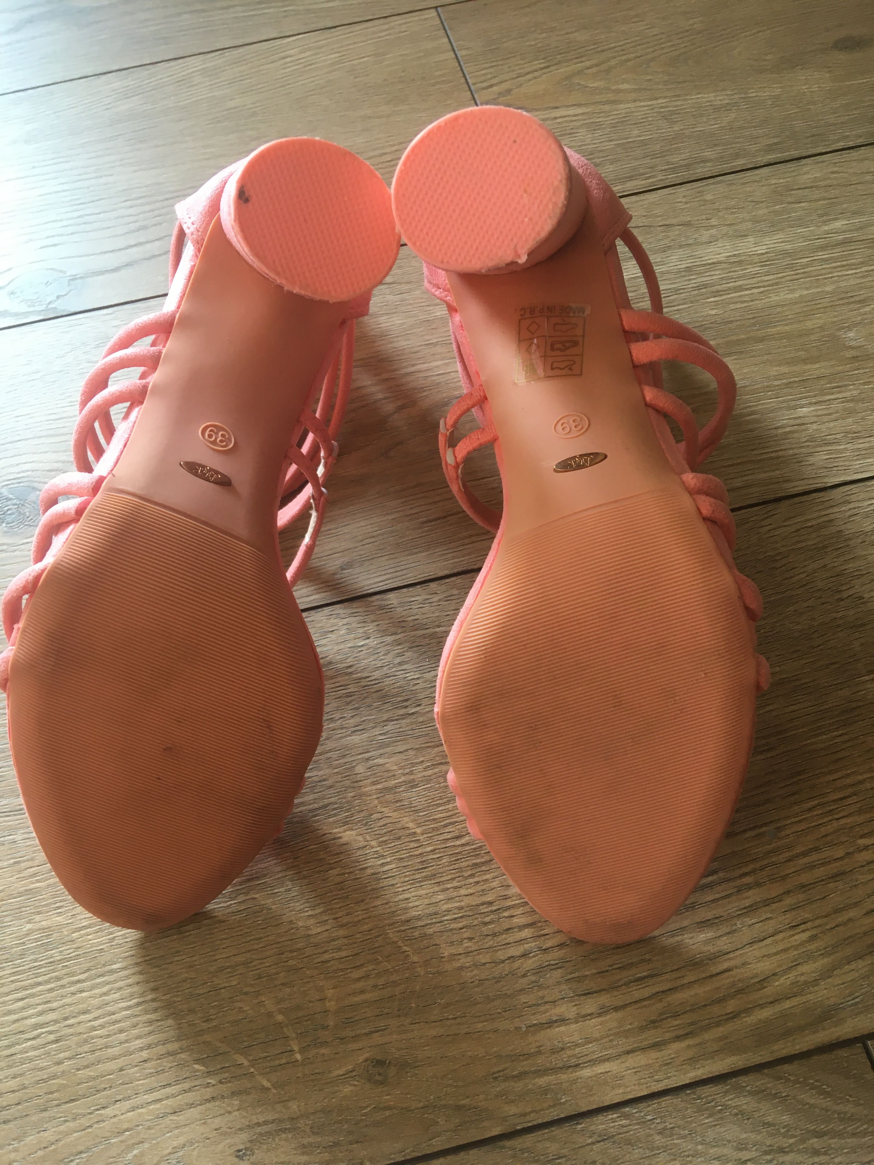 Sandały na obcasie (10 cm) różowe r.39