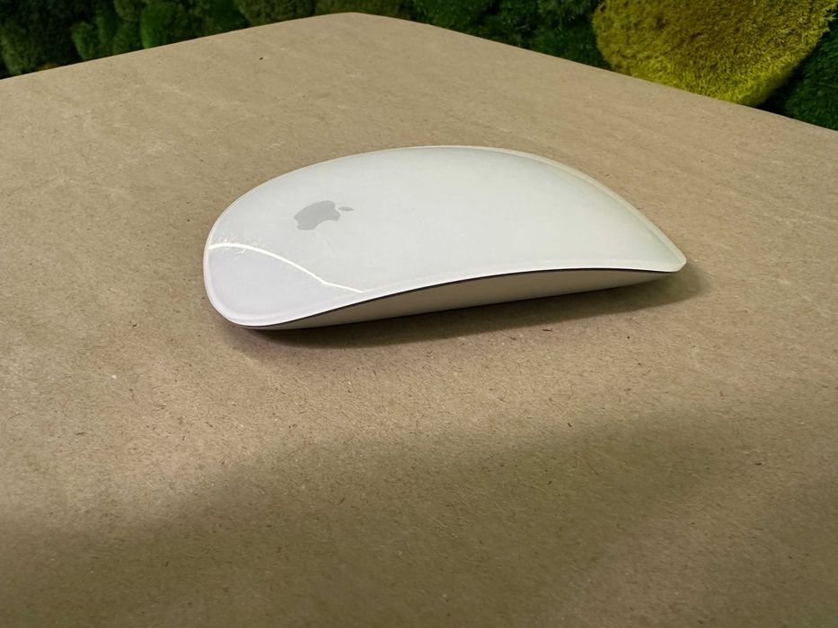 Оригінальна бездротова мишка Apple Magic Mouse 2 A1657 Lightning біла