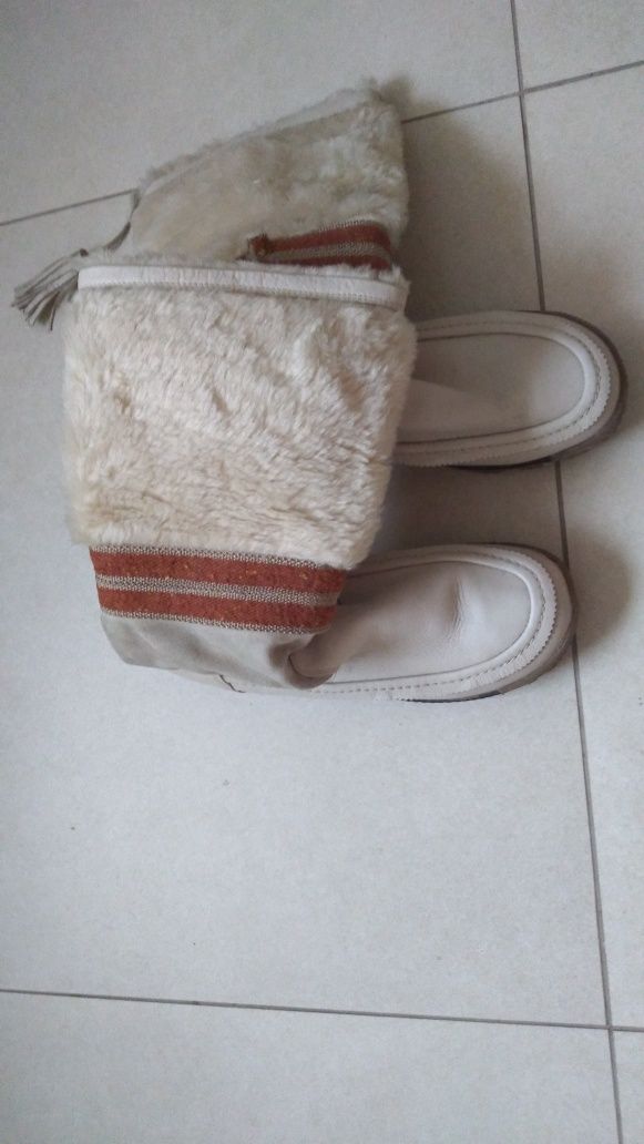 Sprzedaje zimowe buty firmy Bata że skory