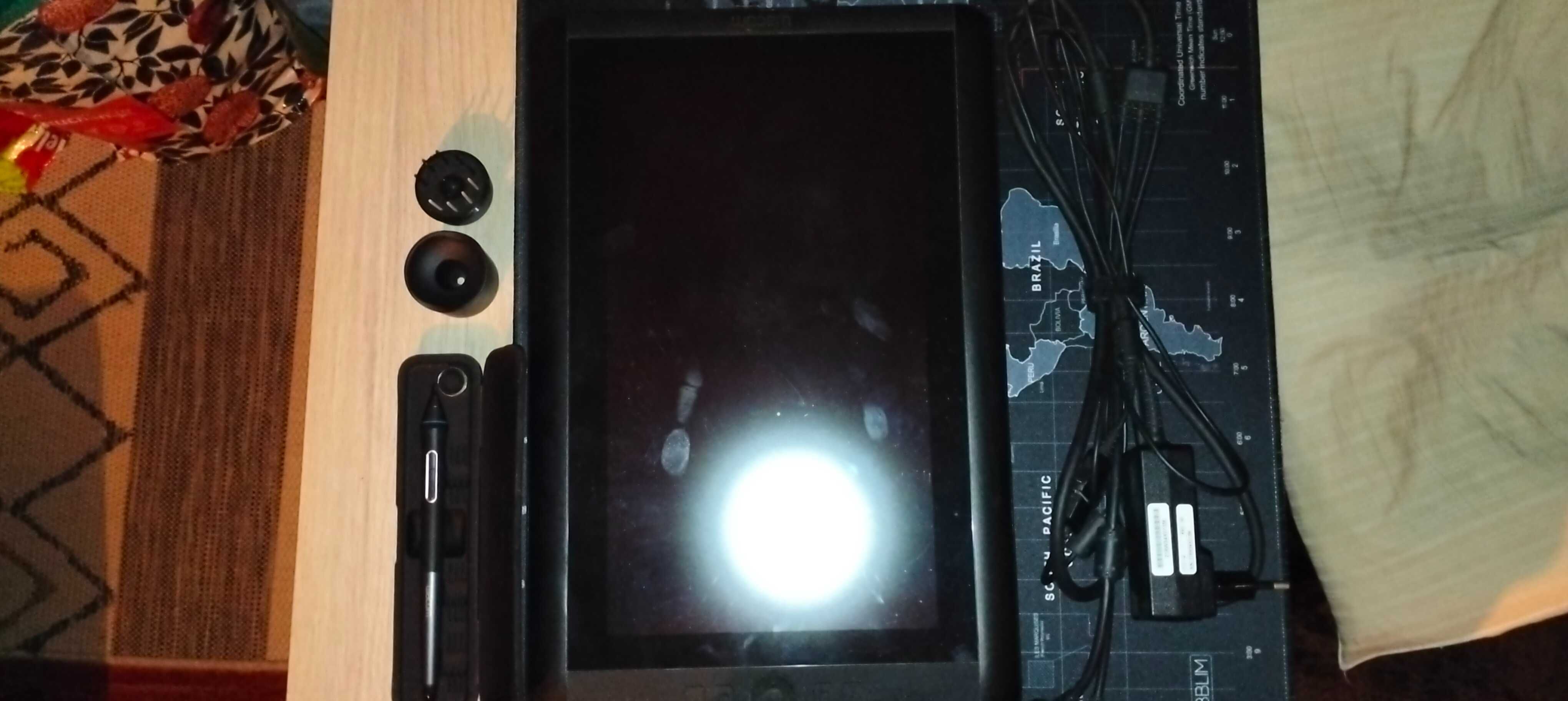Tablet gráfica WACOM Cintiq 13 HD