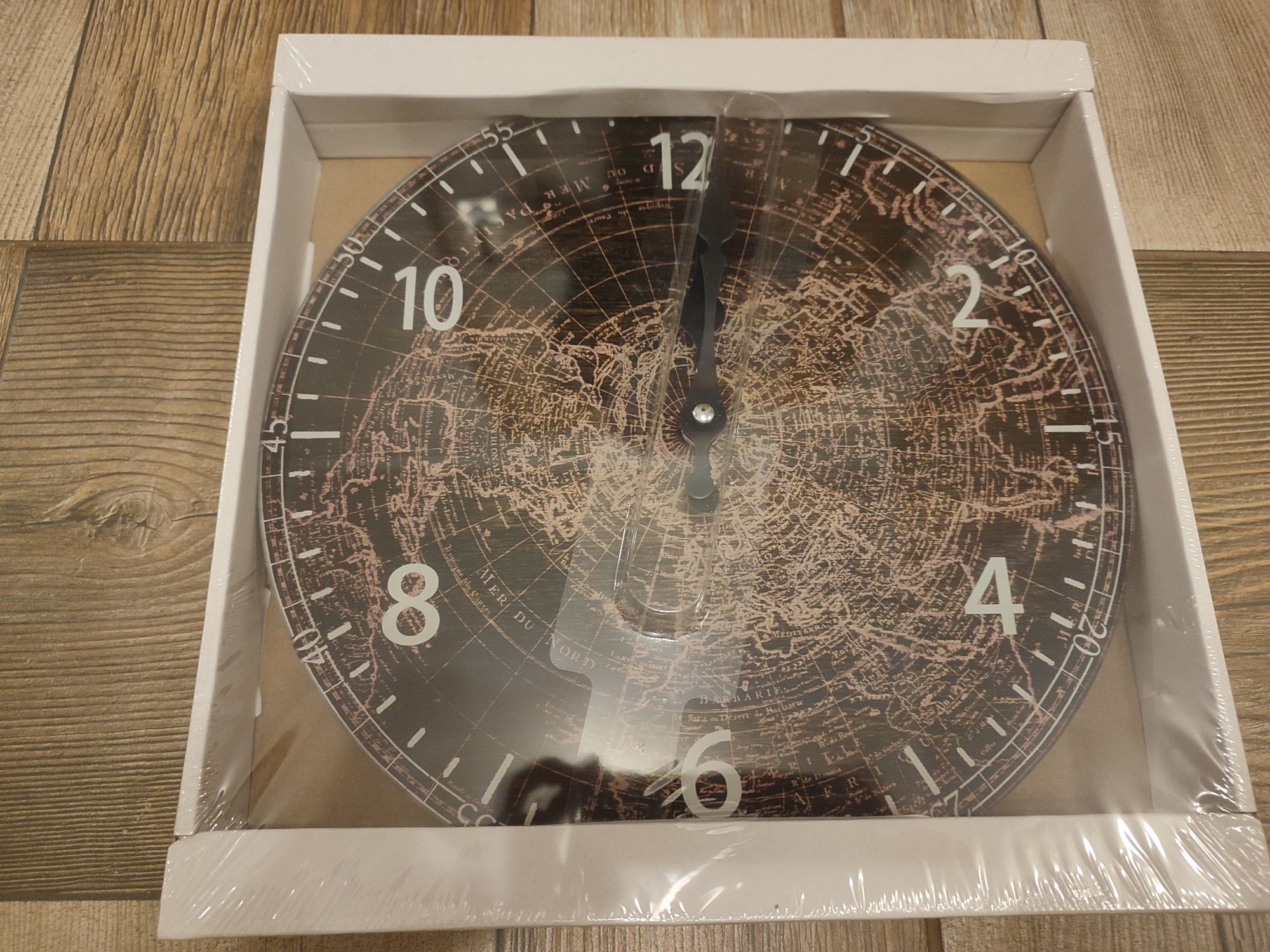 Nowy zegar ścienny Orilo 30 cm