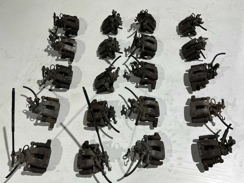 Суппорт Гольф 5 6 Шкода А5 Пассат Б6 Тоуран Кадди задний супорт