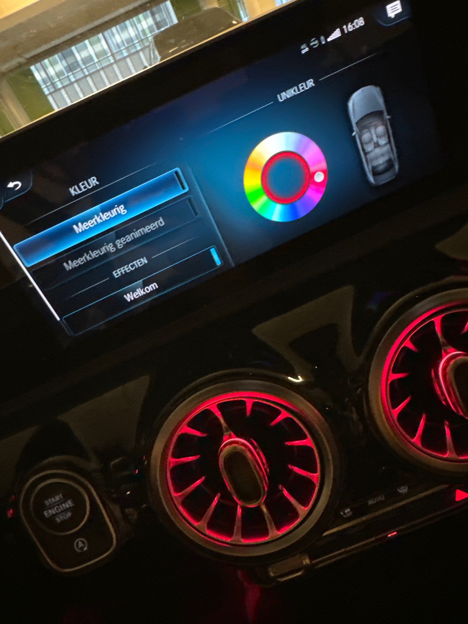 Ativação LED's interiores coloridos em viaturas Mercedes
