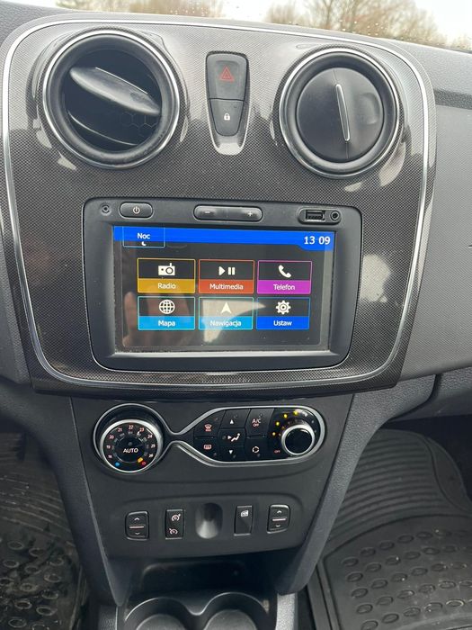 Dacia Sandero 1.0tce LPG , bogata wersja, czujniki parkowania