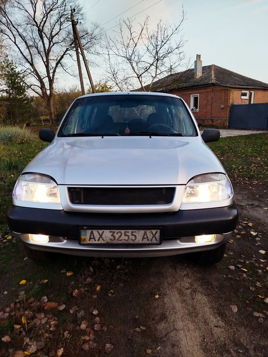 Chevrolet Niva 2007 року.