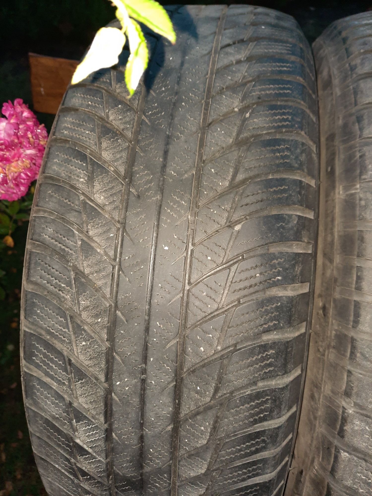 Opony zimowe 225/60/18 Bridgestone Blizzak