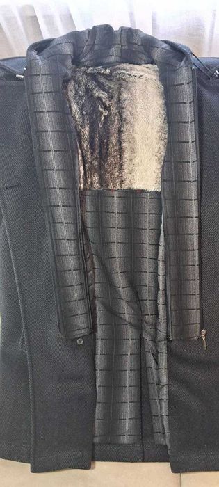 Продам Чоловіче зимове пальто - тепле, стильне, класичне