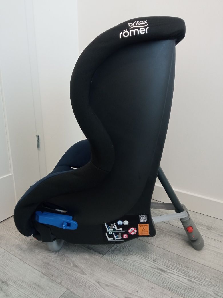 Britax Römer Max-Way 9-25kg + lusterko - Jak Nowy