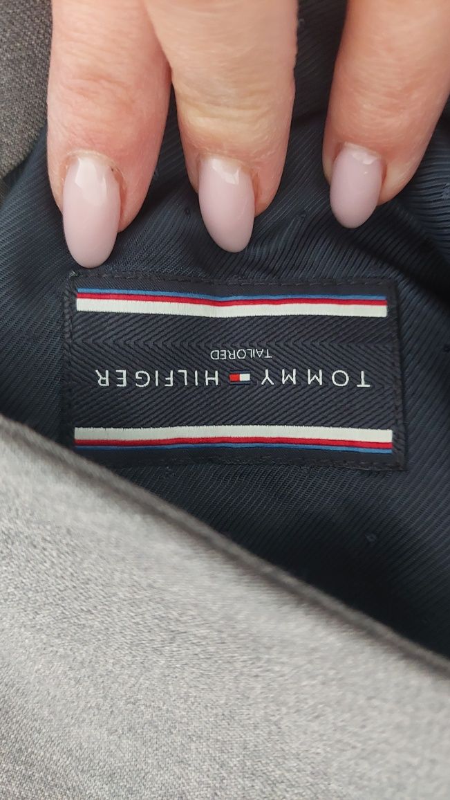 Spodnie Pako Lorente i Kamizelka Tommy Hilfiger