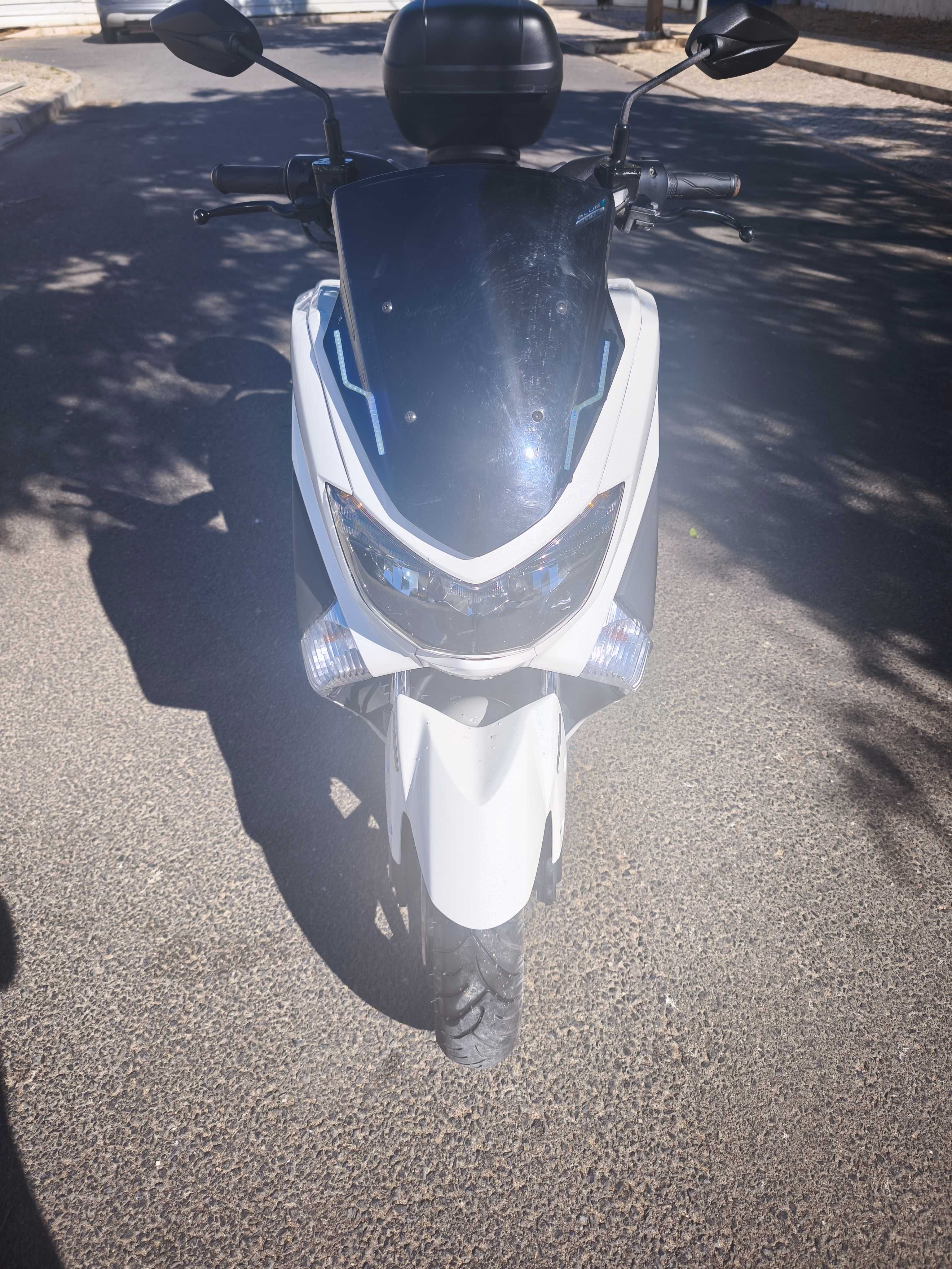 Yamaha nmax 125 excelente estado