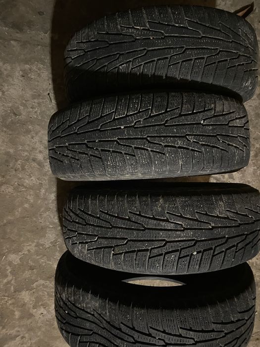 Зимові шини NOKIAN NORDMAN RS2  195/65/15