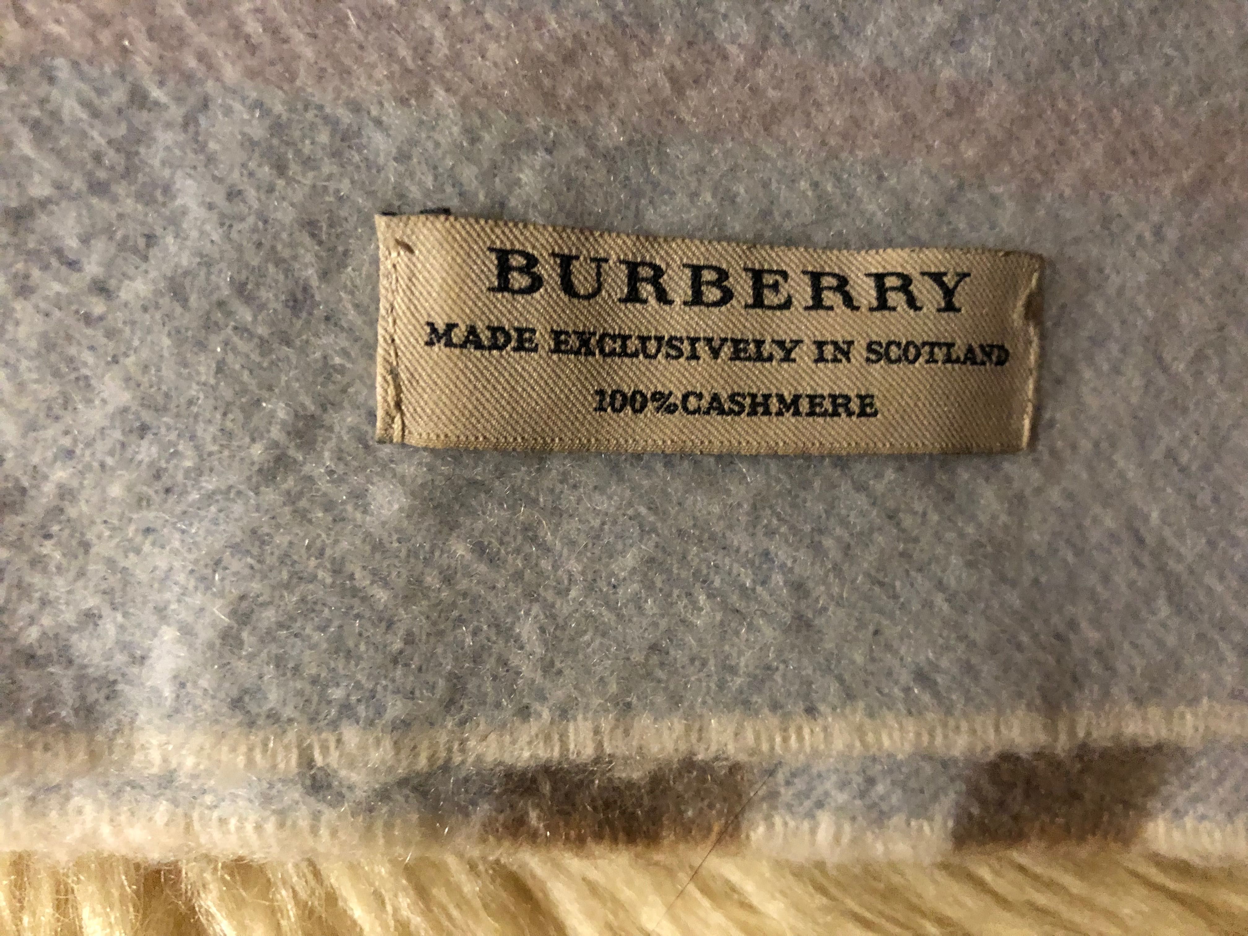 Burberry London 100% Cashmere made in Scotland komin turtleneck