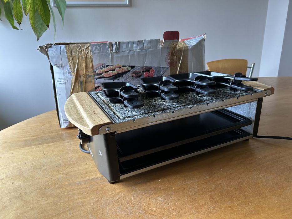Grill elektryczny do raclette Klaretein
