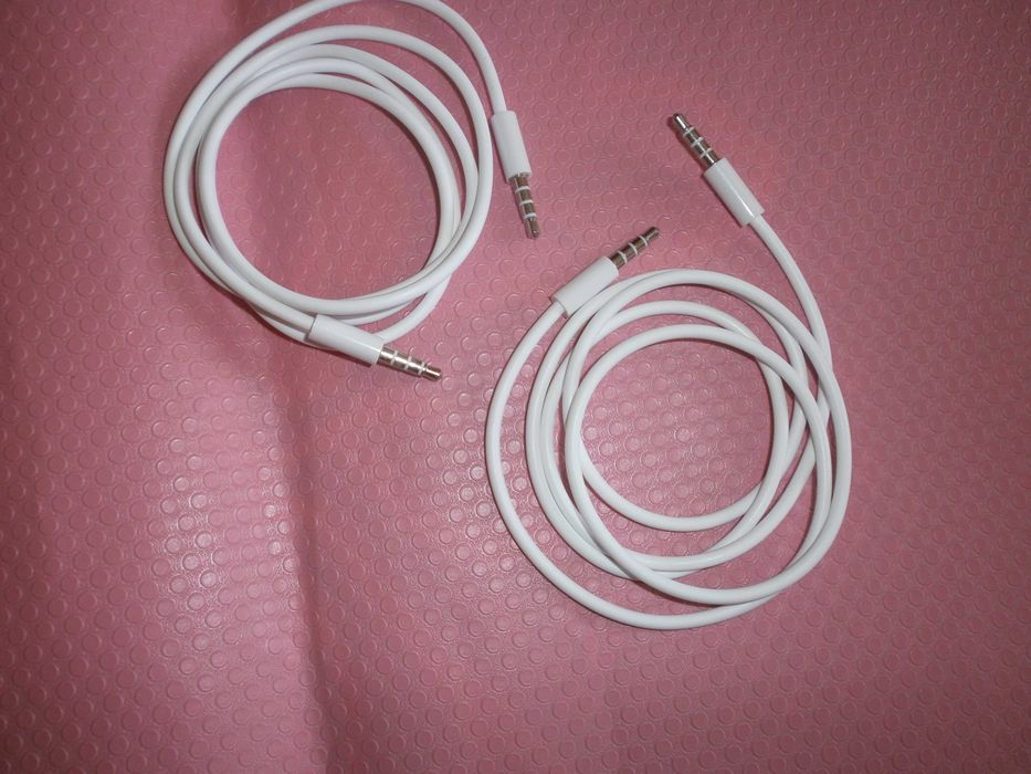 Аудіо кабель AUX Mini-Jack 3.5мм.Білий-1.2м.  Ціна за шт
