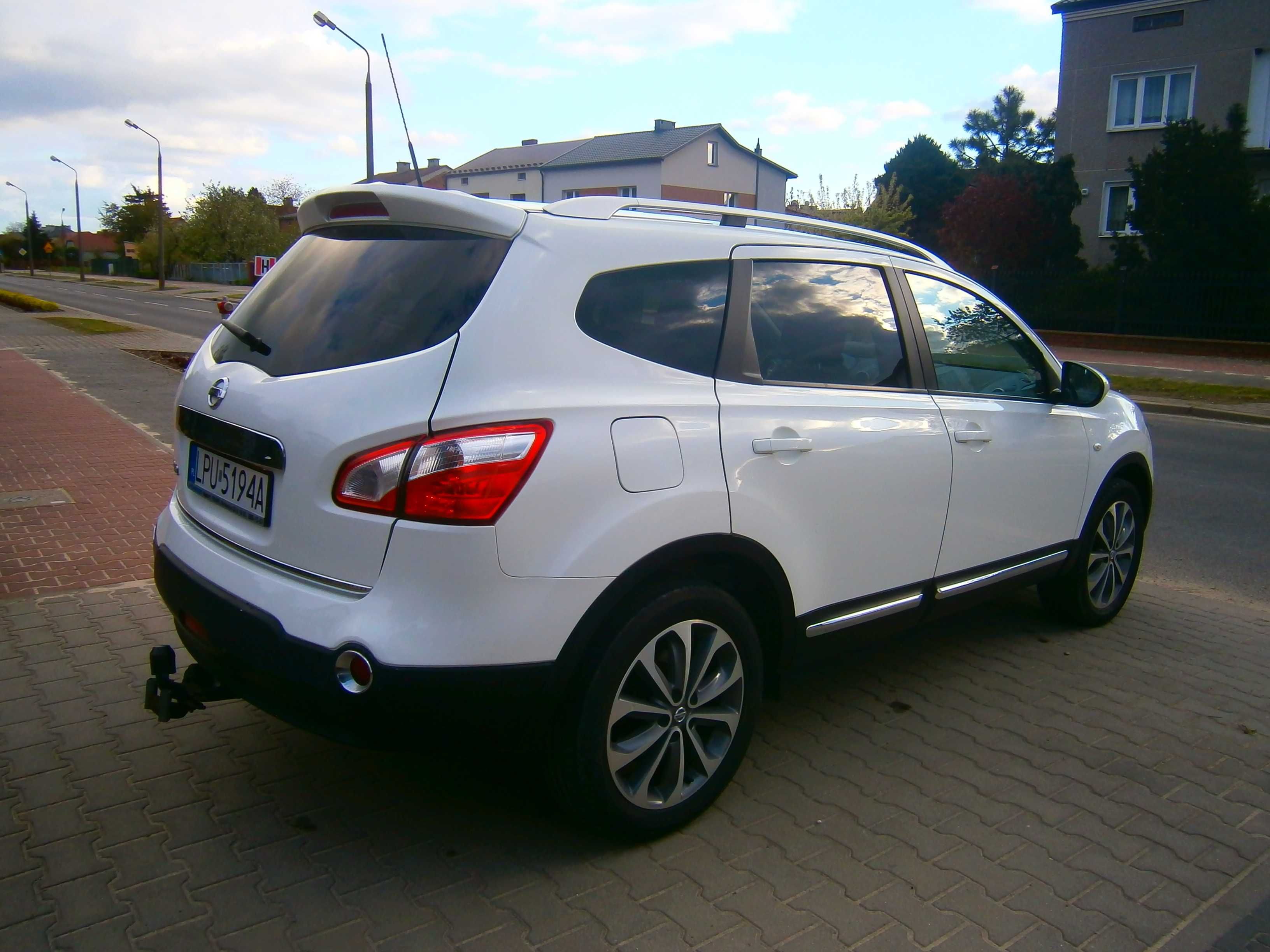 Nissan Quasqai +2 panorama navi kamera