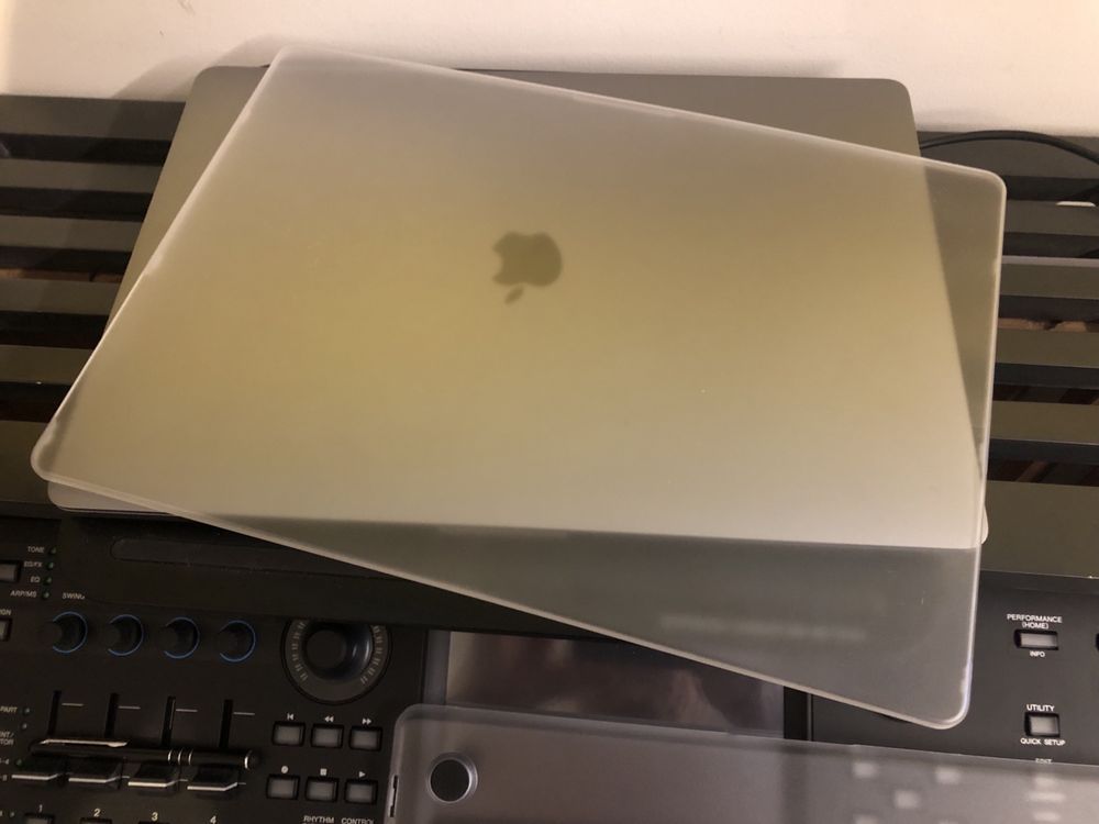 Etui, pokrowiec Peterong, MacBook Pro 16. 2021rok