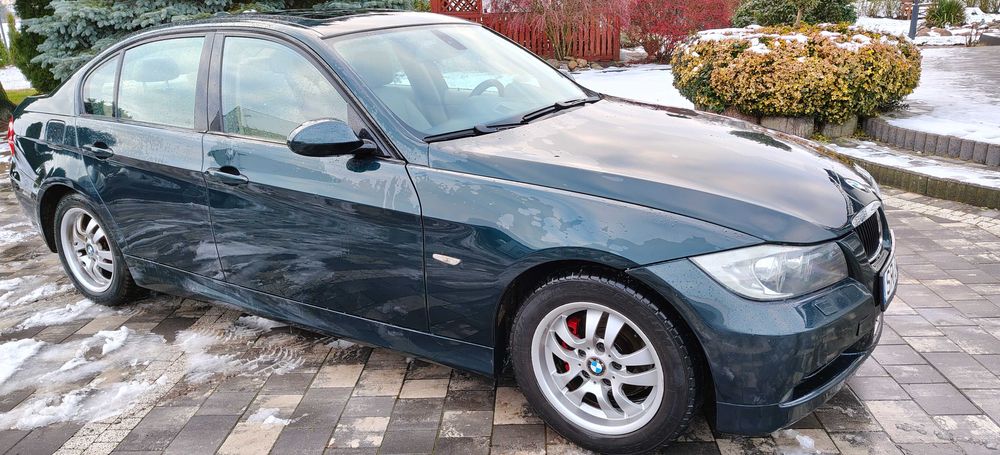 BMW E90 -320i-150 KM. -Rok 2006/07-Ładna-Do jazdy.