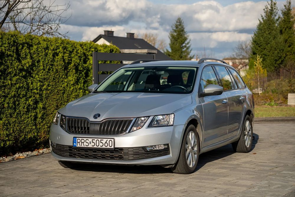 Skoda Octavia 4x4 Automat Navi Bogata Wersja Carplay/Android Auto