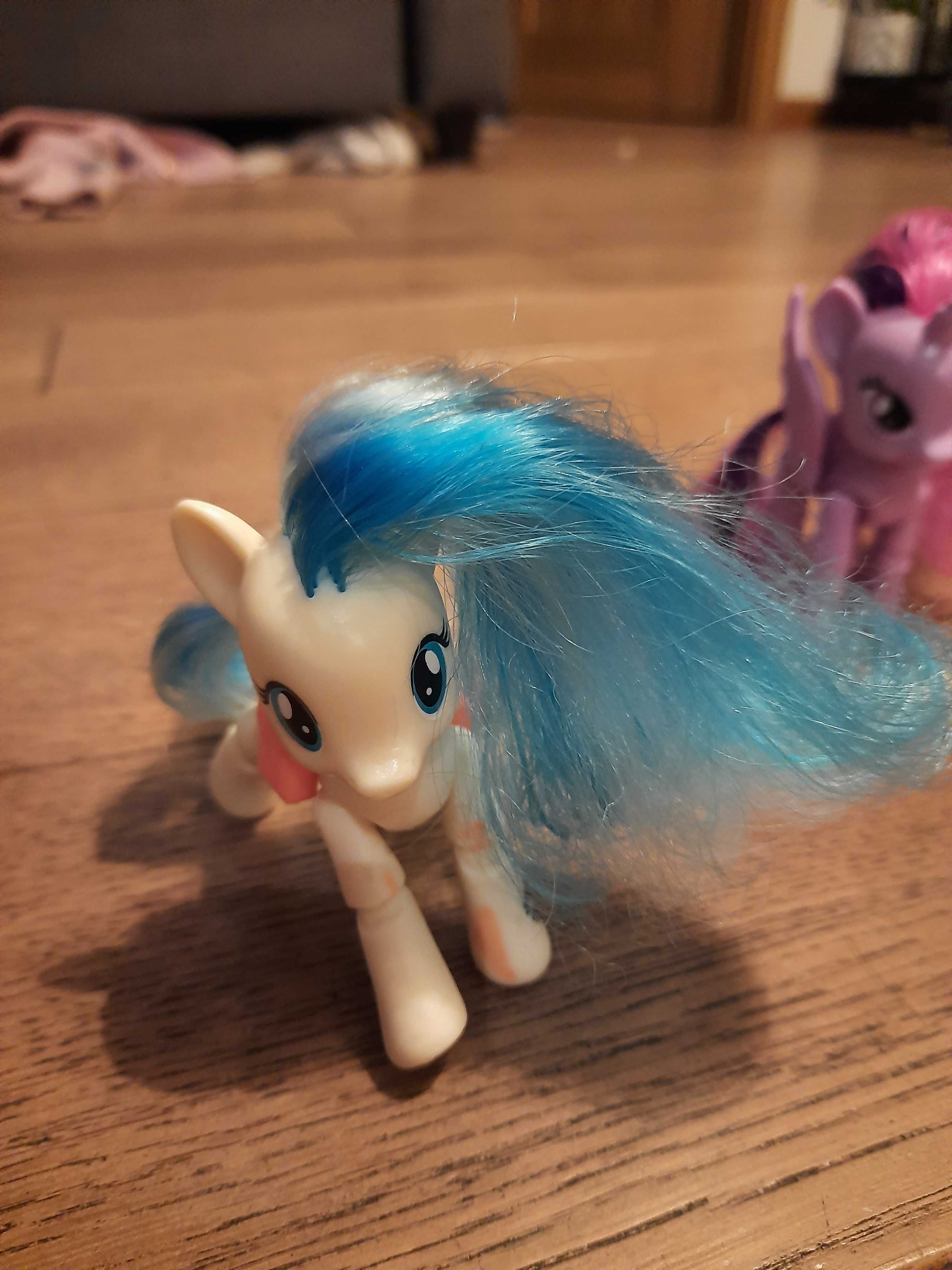 Sprzedam zestaw figurek my little pony