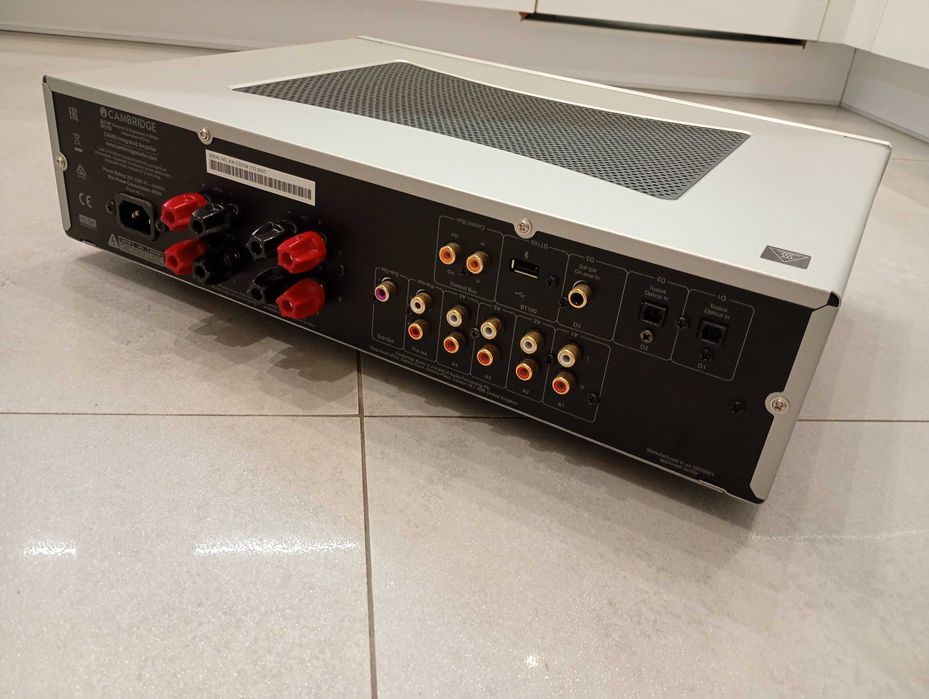 Zadbany wzmacniacz Cambridge cxa60 + pilot i DAC