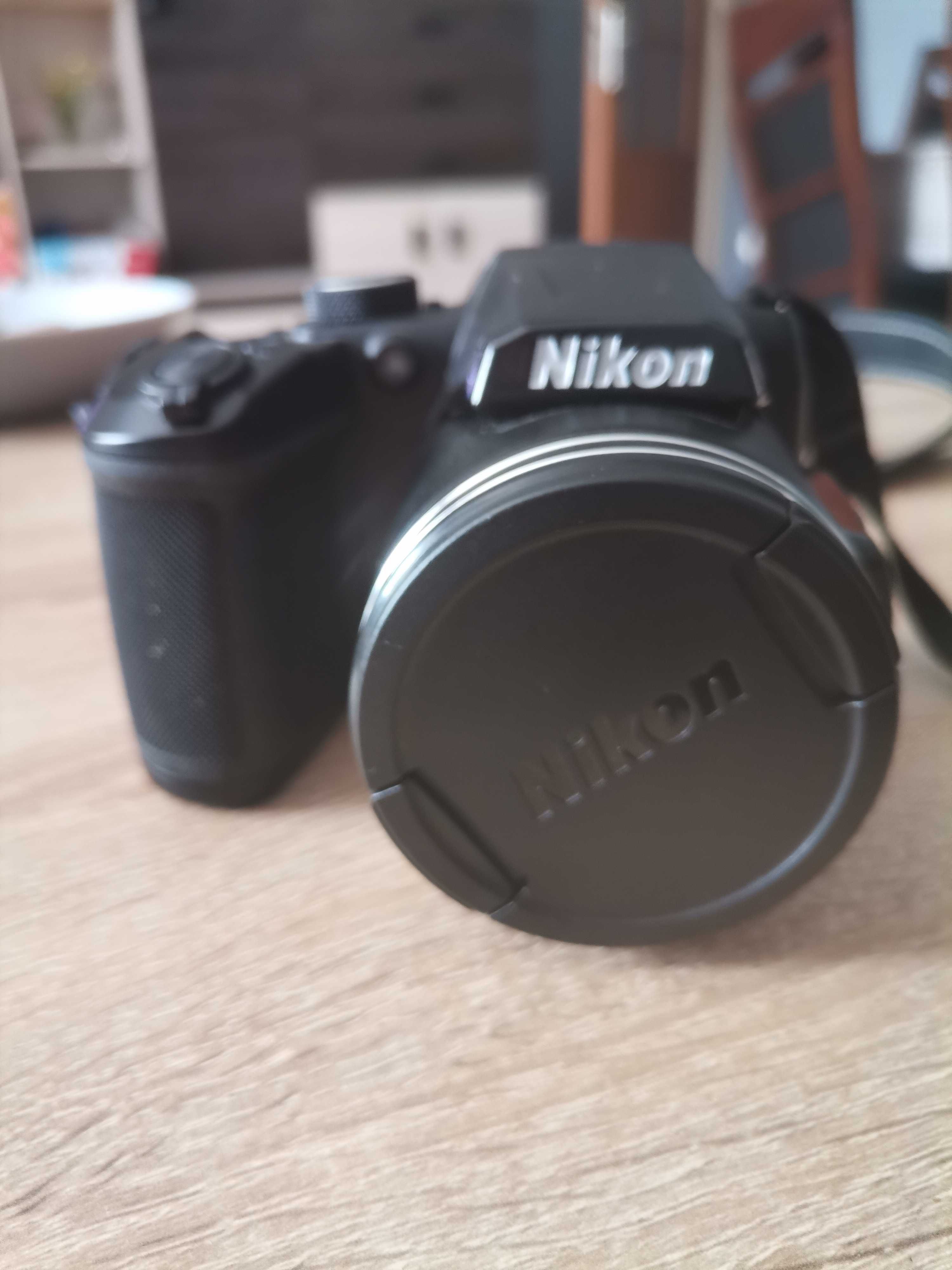 Sprzedam Aparat Nikon