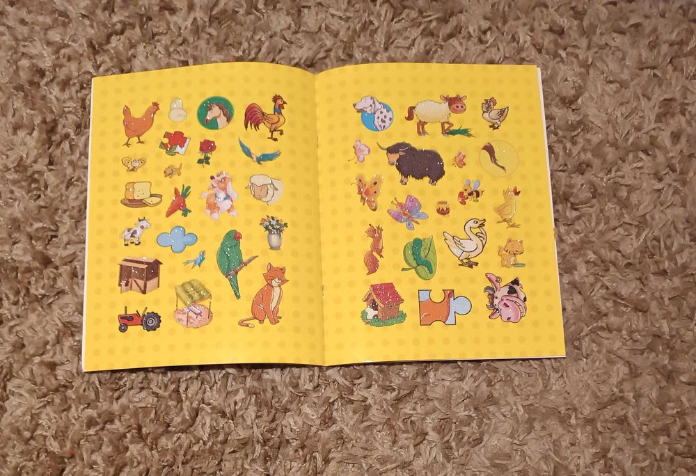 Pomysłowe dzieciaki na farmie - książka z naklejkami